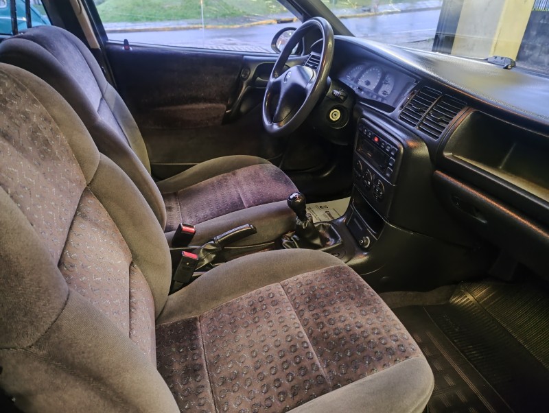 VECTRA 2.2 MPFI GLS 8V GASOLINA 4P MANUAL - 1999 - CAXIAS DO SUL