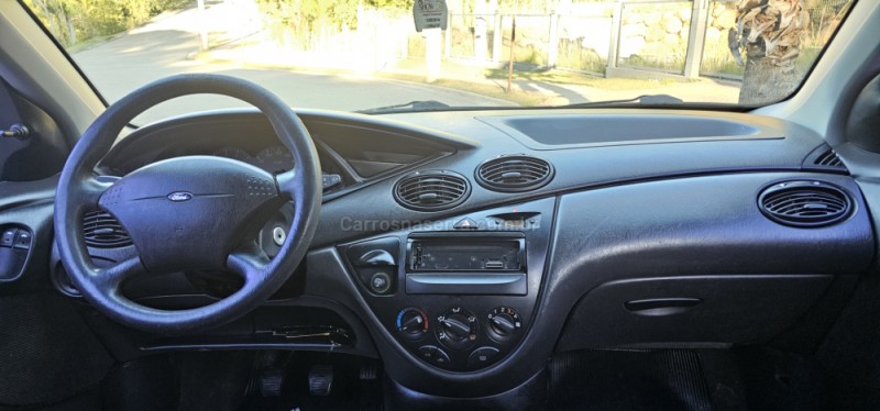 FOCUS 1.6 8V GASOLINA 4P MANUAL - 2005 - IVOTI