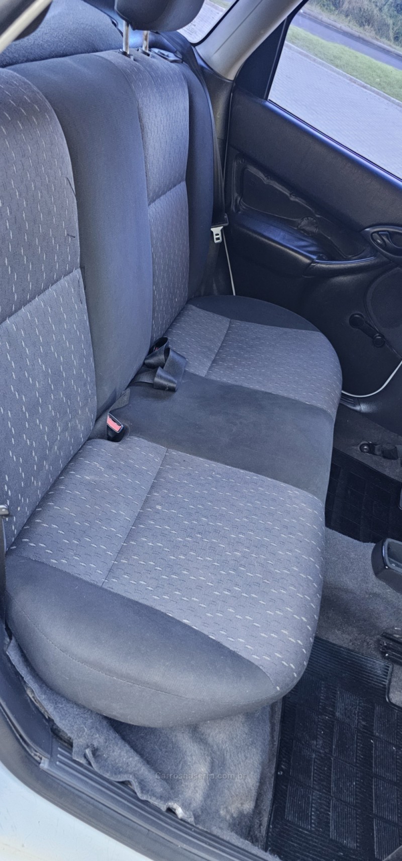 FOCUS 1.6 8V GASOLINA 4P MANUAL - 2005 - IVOTI