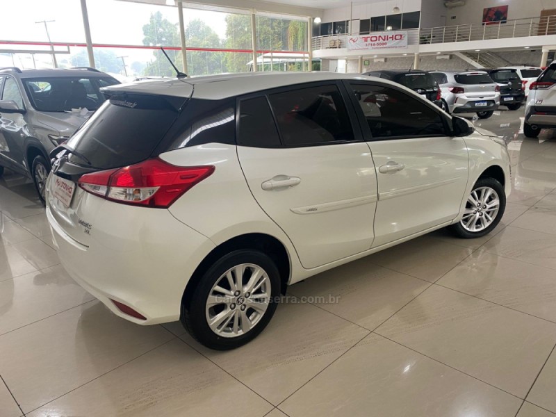 YARIS 1.3 16V FLEX XL PLUS TECH MULTIDRIVE17 - 2019 - LAJEADO
