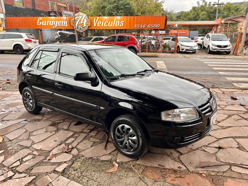 GOL 1.0 MI 8V FLEX 4P MANUAL G.IV - 2013 - TRêS COROAS