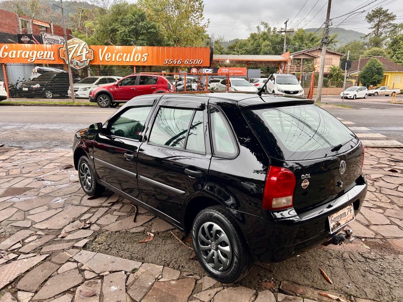 GOL 1.0 MI 8V FLEX 4P MANUAL G.IV - 2013 - TRêS COROAS