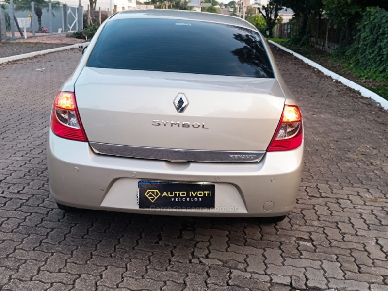 SYMBOL 1.6 PRIVILÈGE 16V FLEX 4P MANUAL - 2013 - IVOTI