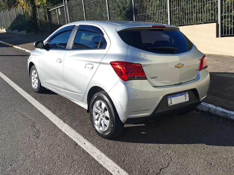 ONIX 1.0 LT PLUS 8V FLEX 4P MANUAL - 2019 - FARROUPILHA