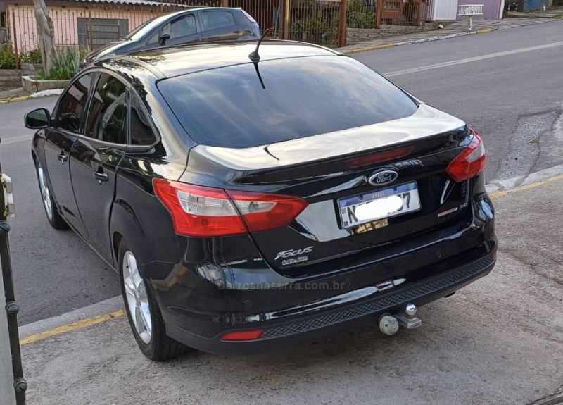 FOCUS 2.0 SE SEDAN 16V FLEX 4P AUTOMÁTICO - 2014 - FARROUPILHA