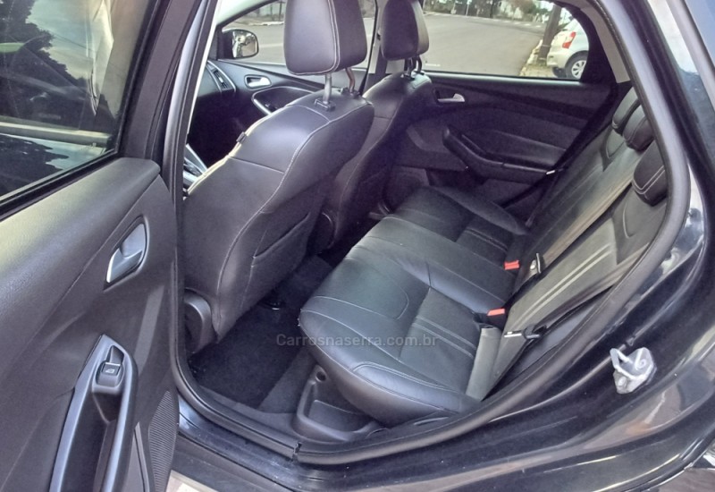 FOCUS 2.0 SE SEDAN 16V FLEX 4P AUTOMÁTICO - 2014 - FARROUPILHA