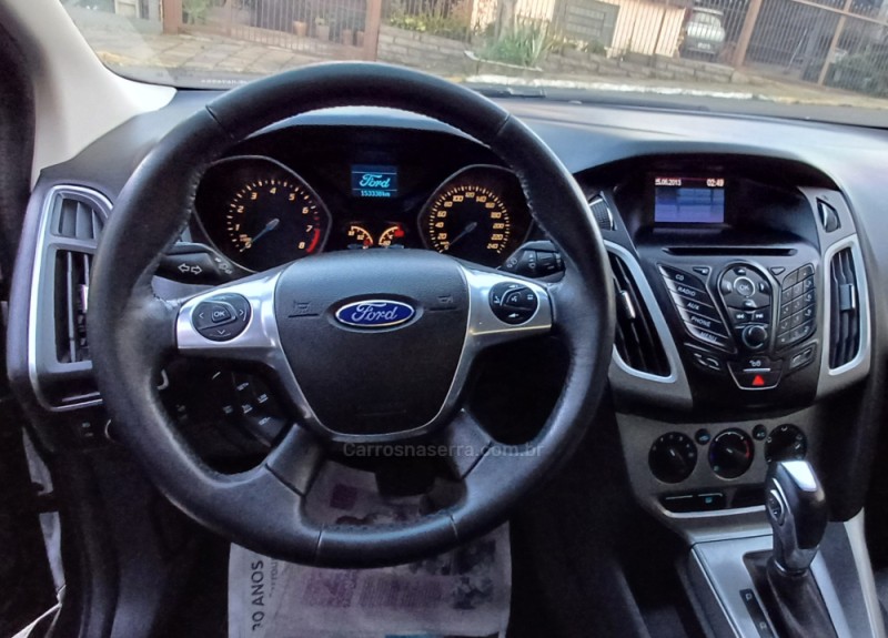 FOCUS 2.0 SE SEDAN 16V FLEX 4P AUTOMÁTICO - 2014 - FARROUPILHA