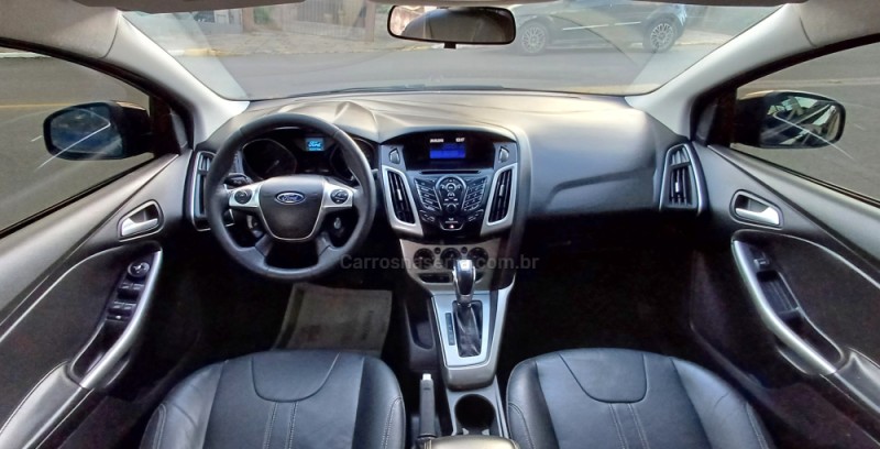 FOCUS 2.0 SE SEDAN 16V FLEX 4P AUTOMÁTICO - 2014 - FARROUPILHA