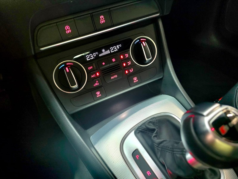 Q3 1.4 TFSI AMBITION GASOLINA 4P AUTOMÁTICA - 2016 - CAXIAS DO SUL