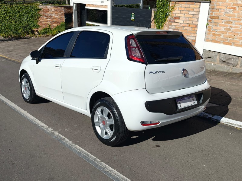 PUNTO 1.4 ATTRACTIVE 8V FLEX 4P MANUAL - 2014 - FARROUPILHA