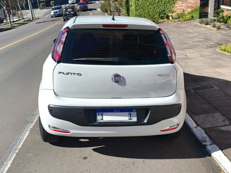 PUNTO 1.4 ATTRACTIVE 8V FLEX 4P MANUAL - 2014 - FARROUPILHA