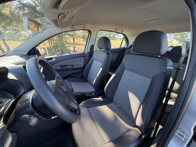 GOL 1.0 MI 8V FLEX 4P MANUAL G.VI - 2014 - VACARIA