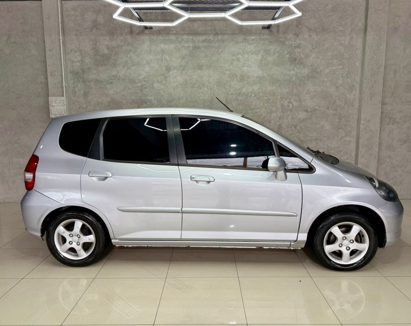 FIT 1.4 LXL 8V GASOLINA 4P MANUAL - 2006 - CAXIAS DO SUL