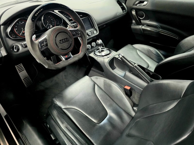 R8 5.2 FSI COUPE PLUS QUATTRO V10 40V GASOLINA 2P S TRONIC - 2015 - CAXIAS DO SUL