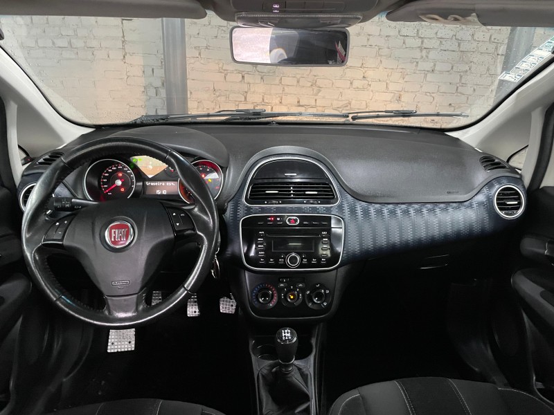 PUNTO 1.8 SPORTING 8V FLEX 4P MANUAL - 2013 - CAXIAS DO SUL