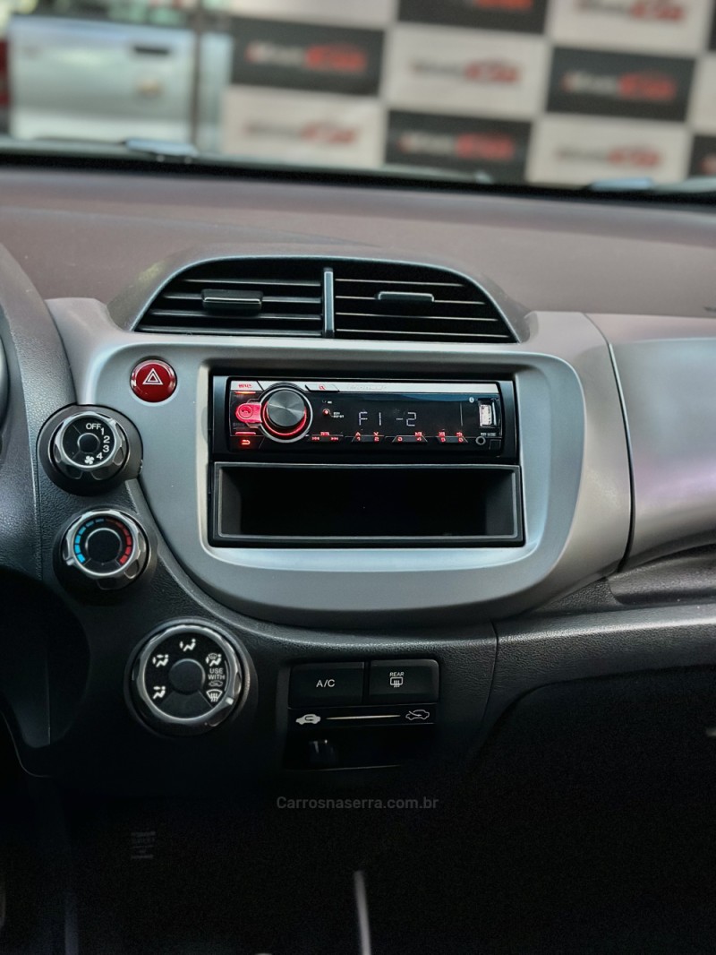 FIT 1.4 LX 8V FLEX 4P MANUAL - 2012 - ESTâNCIA VELHA