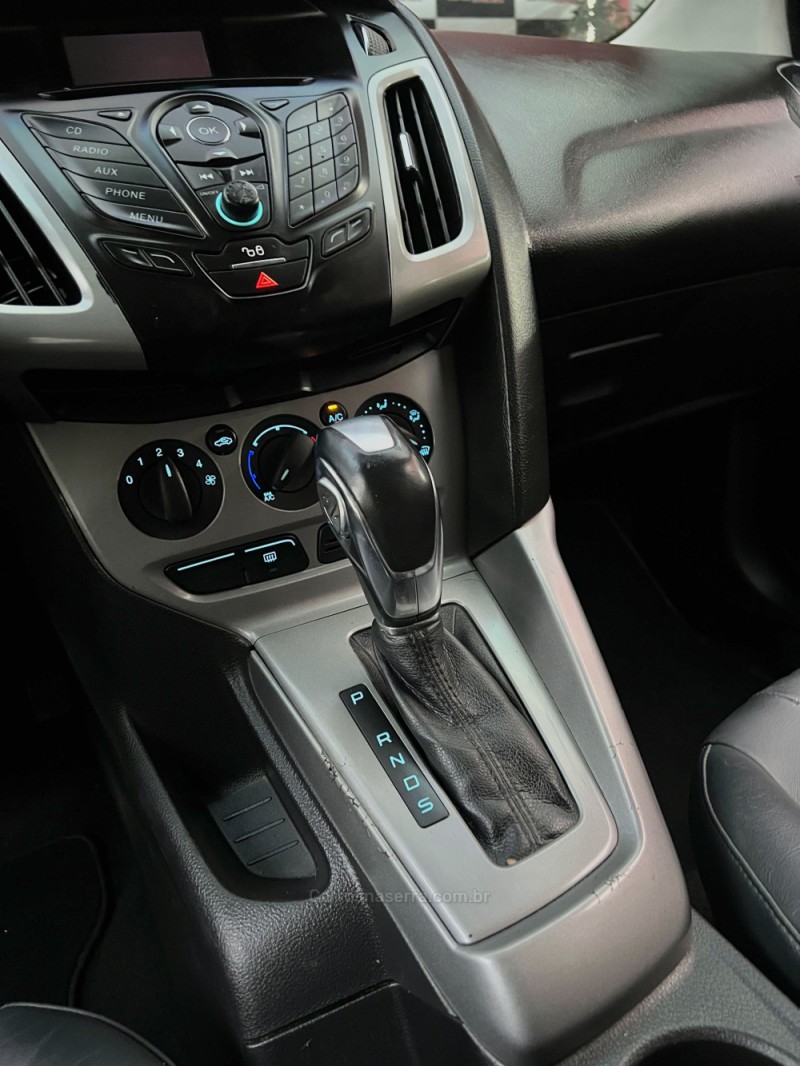 FOCUS 1.6 SE 16V FLEX 4P AUTOMÁTICO - 2014 - ESTâNCIA VELHA