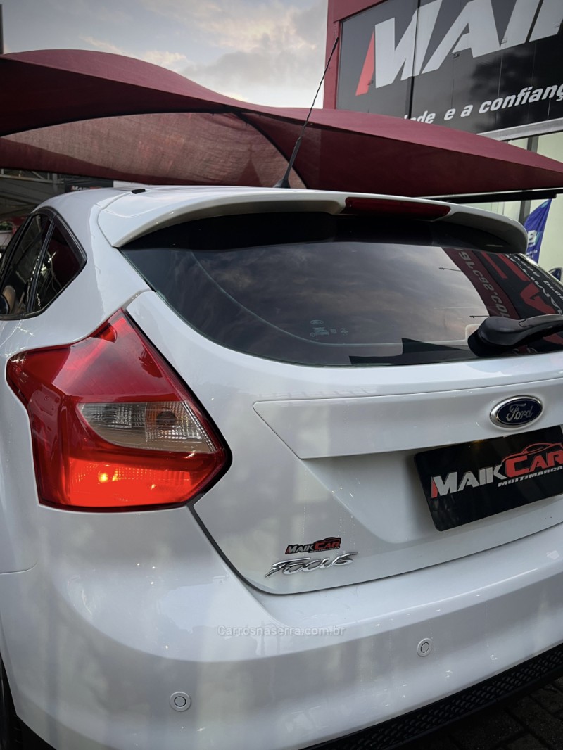 FOCUS 1.6 SE 16V FLEX 4P AUTOMÁTICO - 2014 - ESTâNCIA VELHA