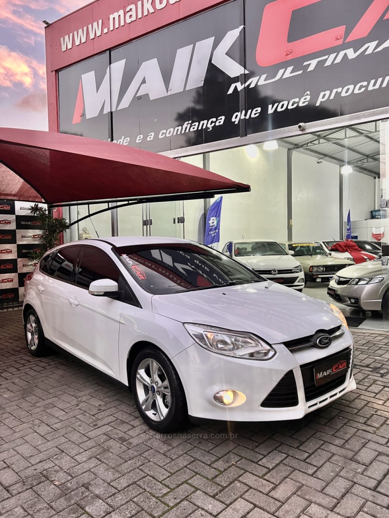 FOCUS 1.6 SE 16V FLEX 4P AUTOMÁTICO - 2014 - ESTâNCIA VELHA