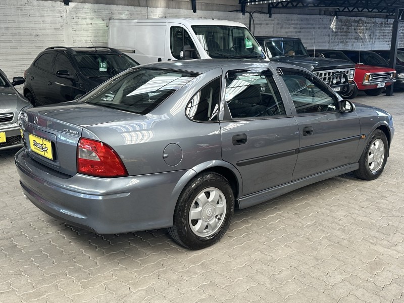 VECTRA 2.2 MPFI GLS 8V GASOLINA 4P MANUAL - 2000 - CAXIAS DO SUL