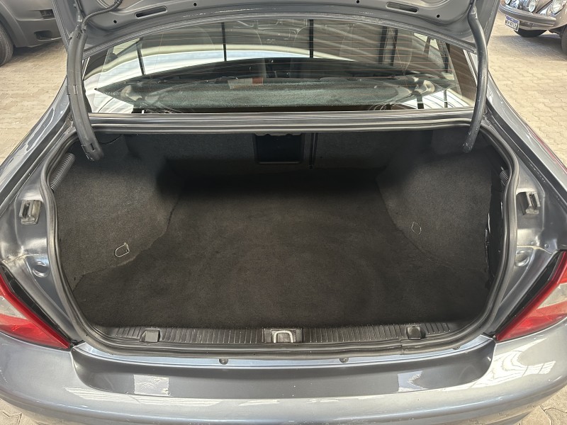 VECTRA 2.2 MPFI GLS 8V GASOLINA 4P MANUAL - 2000 - CAXIAS DO SUL