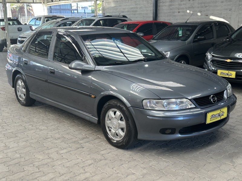VECTRA 2.2 MPFI GLS 8V GASOLINA 4P MANUAL - 2000 - CAXIAS DO SUL