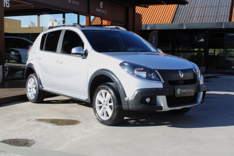 SANDERO 1.6 STEPWAY 16V FLEX 4P MANUAL - 2013 - CAXIAS DO SUL