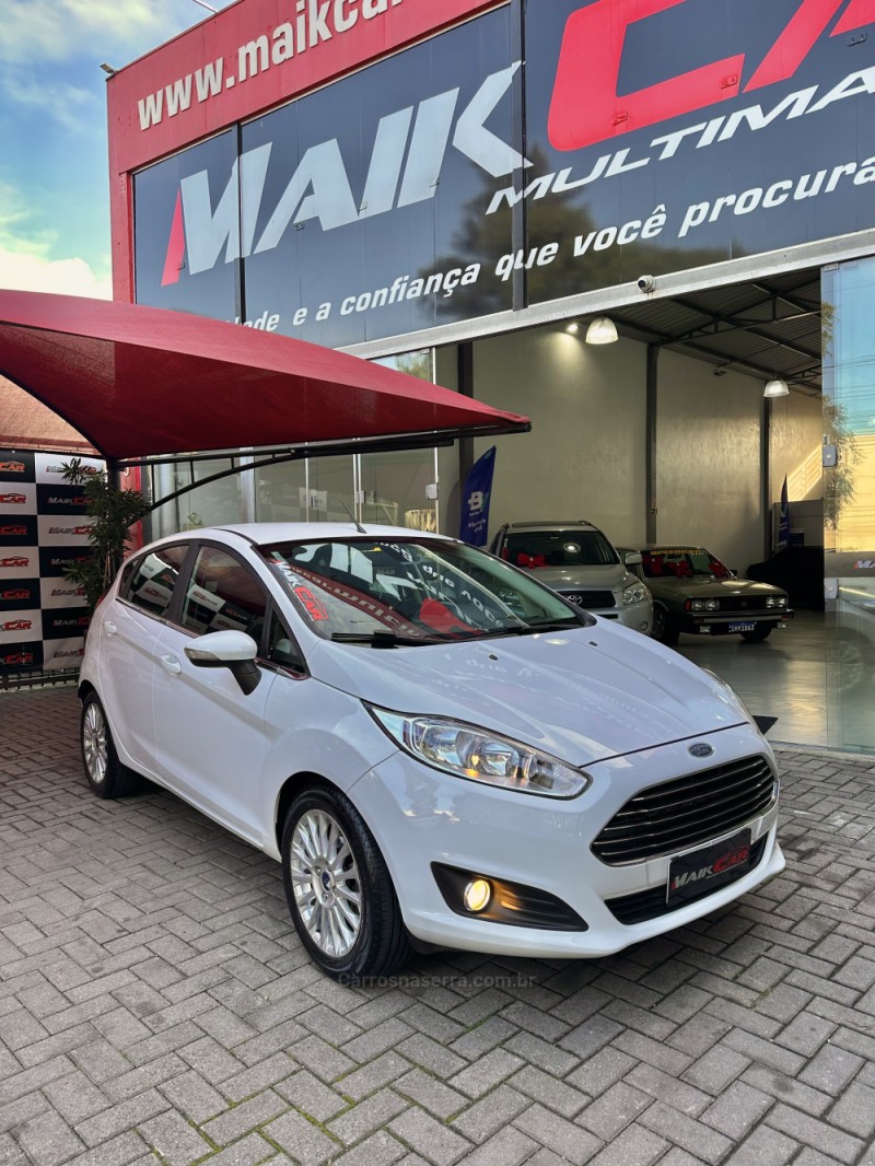 FIESTA 1.6 TITANIUM HATCH 16V FLEX 4P AUTOMÁTICO - 2015 - ESTâNCIA VELHA