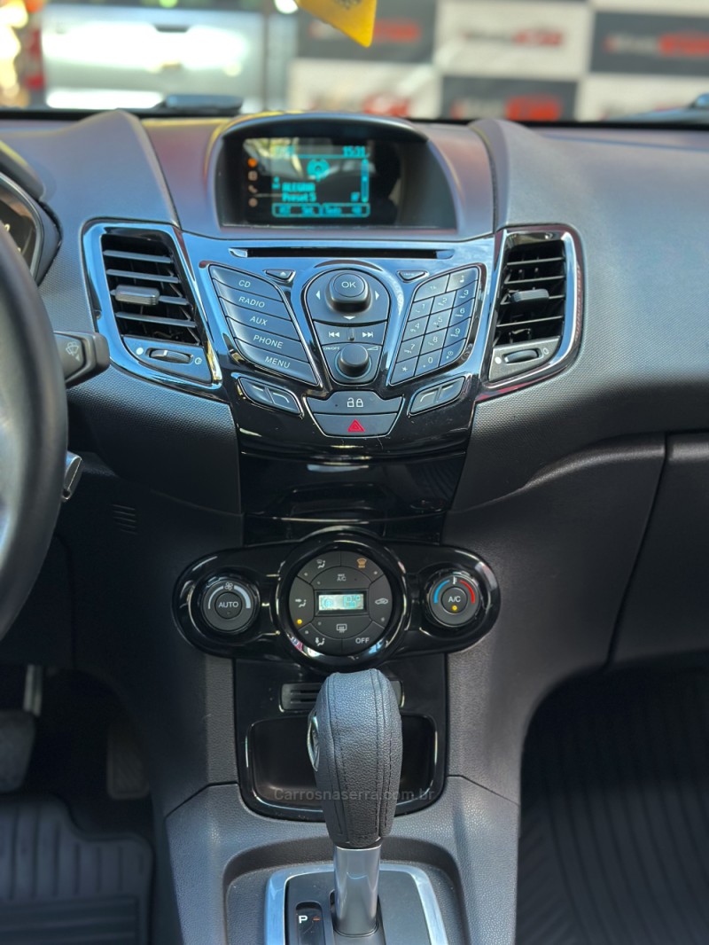 FIESTA 1.6 TITANIUM HATCH 16V FLEX 4P AUTOMÁTICO - 2015 - ESTâNCIA VELHA