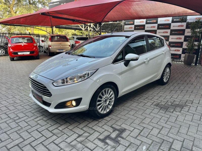 FIESTA 1.6 TITANIUM HATCH 16V FLEX 4P AUTOMÁTICO