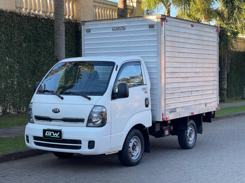 BONGO 2.5 K-2500 4X2 CS TURBO DIESEL 2P MANUAL - 2020 - CAXIAS DO SUL