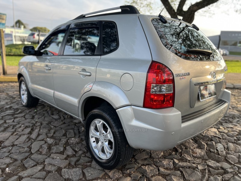 TUCSON 2.0 MPFI GLS 16V 143CV 2WD FLEX 4P AUTOMÁTICO - 2013 - DOIS IRMãOS