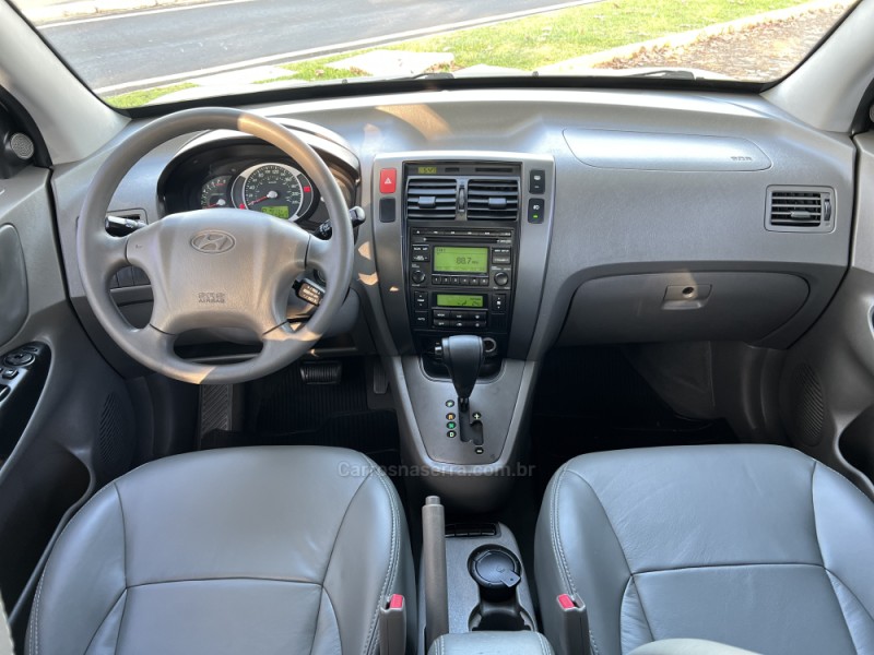 TUCSON 2.0 MPFI GLS 16V 143CV 2WD FLEX 4P AUTOMÁTICO - 2013 - DOIS IRMãOS