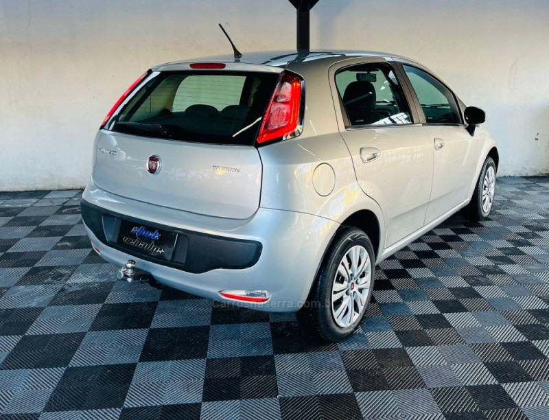 PUNTO 1.4 ATTRACTIVE 8V FLEX 4P MANUAL - 2013 - NOVO HAMBURGO