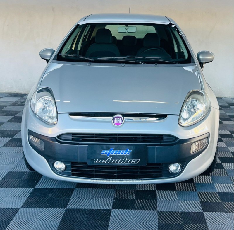 PUNTO 1.4 ATTRACTIVE 8V FLEX 4P MANUAL - 2013 - NOVO HAMBURGO