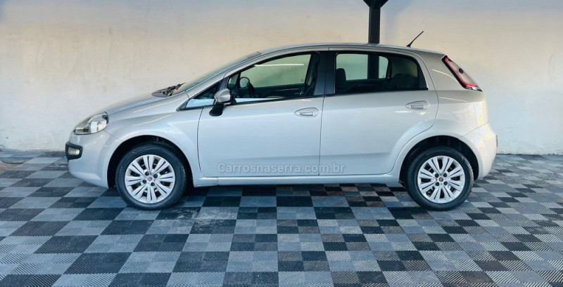 PUNTO 1.4 ATTRACTIVE 8V FLEX 4P MANUAL - 2013 - NOVO HAMBURGO
