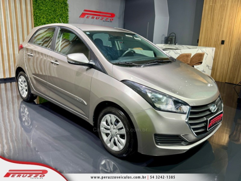 HB20 1.6 COMFORT PLUS 16V FLEX 4P AUTOMÁTICO - 2018 - NOVA PRATA