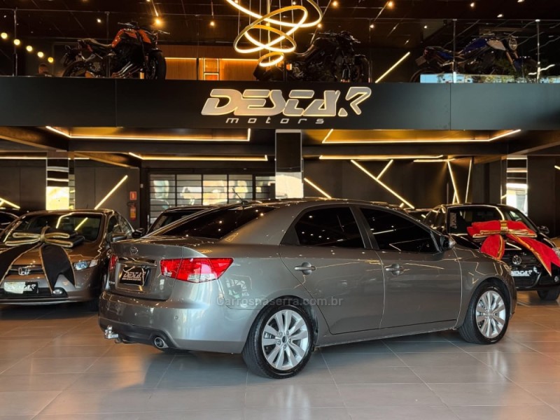 CERATO 1.6 EX3 SEDAN 16V GASOLINA 4P MANUAL - 2011 - NOVO HAMBURGO