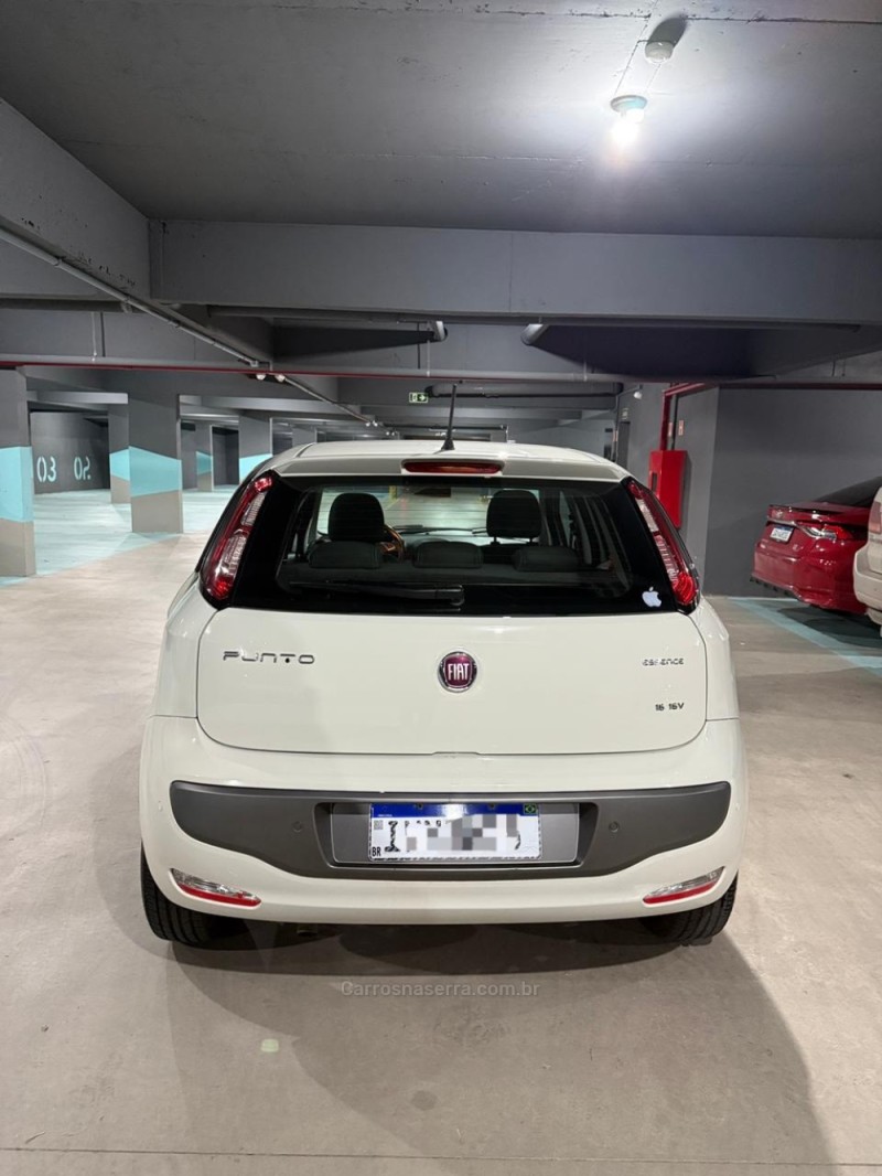 PUNTO 1.6 ESSENCE 16V FLEX 4P MANUAL - 2016 - CAXIAS DO SUL