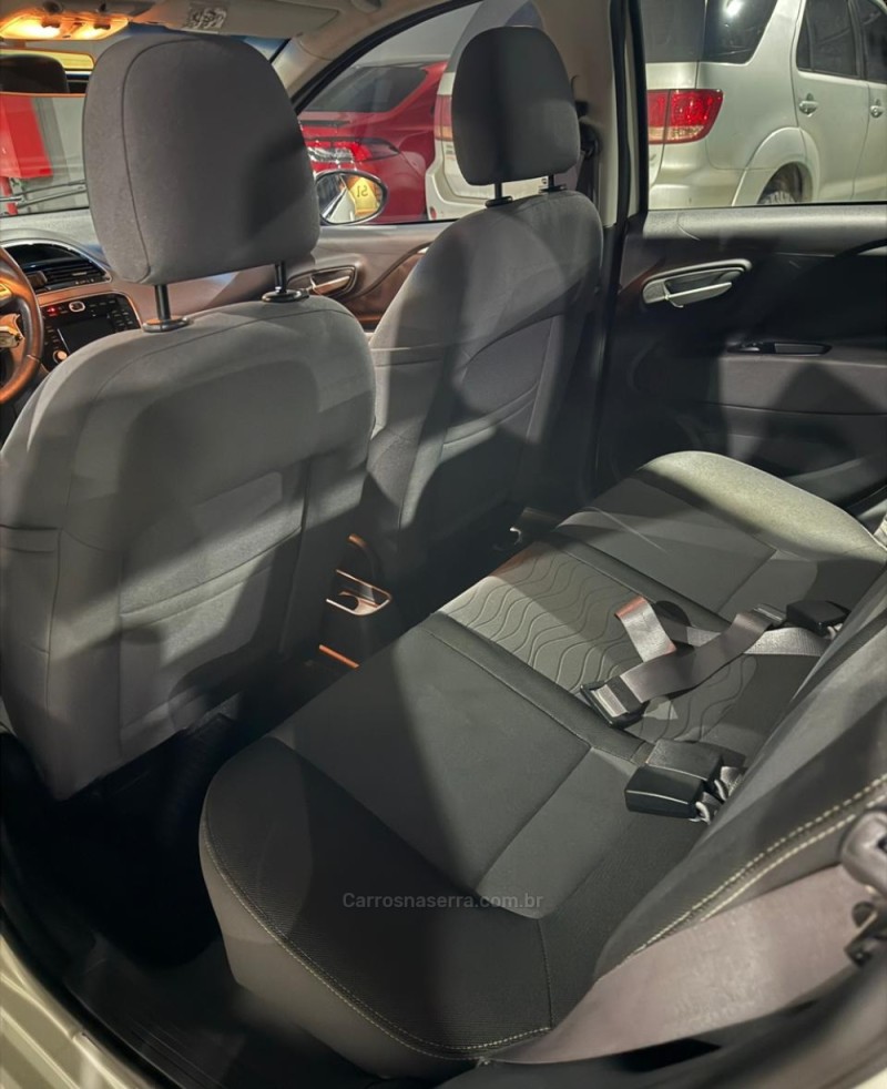 PUNTO 1.6 ESSENCE 16V FLEX 4P MANUAL - 2016 - CAXIAS DO SUL