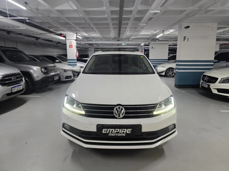JETTA 1.4 16V TSI COMFORTLINE FLEX 4P TIPTRONIC - 2017 - PORTO ALEGRE