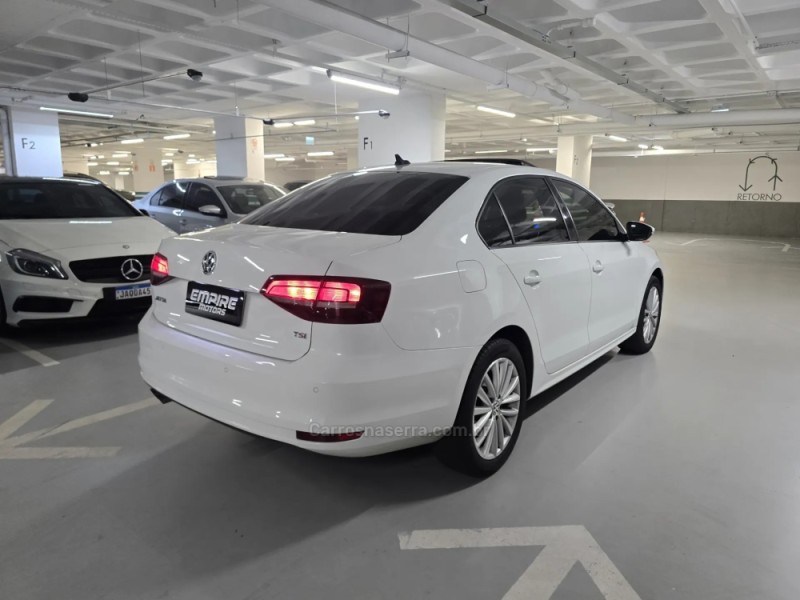 JETTA 1.4 16V TSI COMFORTLINE FLEX 4P TIPTRONIC - 2017 - PORTO ALEGRE