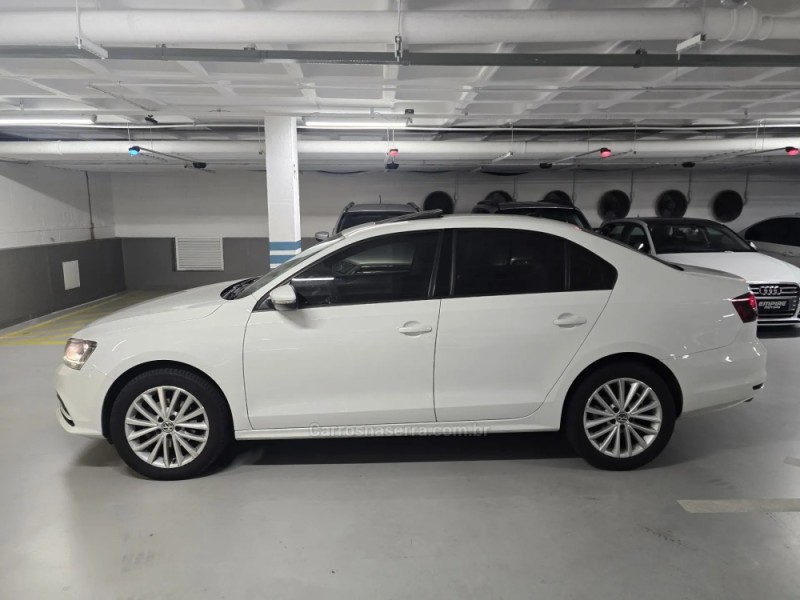 JETTA 1.4 16V TSI COMFORTLINE FLEX 4P TIPTRONIC - 2017 - PORTO ALEGRE