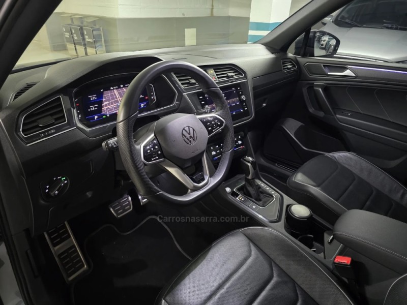 TIGUAN 2.0 ALLSPACE R-LINE 300 TSI GASOLINA 4P AUTOMÁTICO - 2024 - PORTO ALEGRE