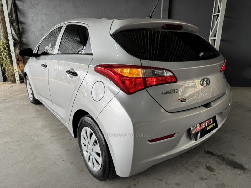 HB20 1.0 COMFORT PLUS 12V FLEX 4P MANUAL - 2014 - NOVO HAMBURGO