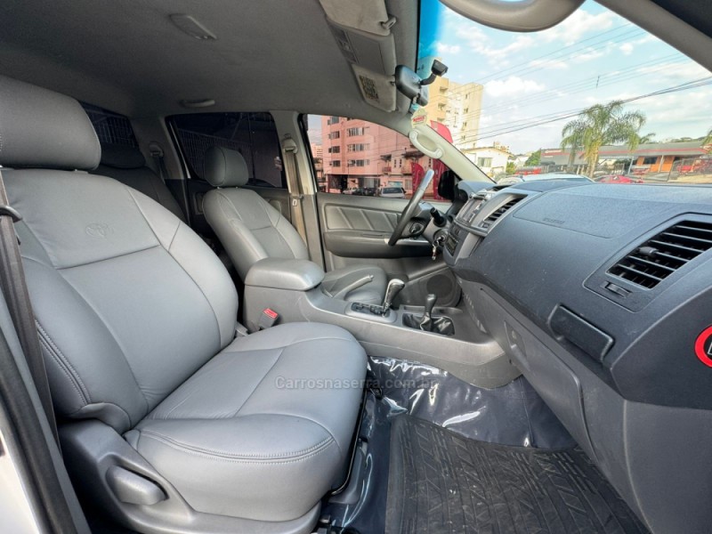 HILUX 3.0 SRV 4X4 CD 16V TURBO INTERCOOLER DIESEL 4P AUTOMÁTICO - 2013 - TAPEJARA