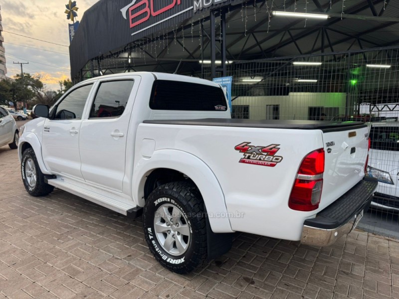 HILUX 3.0 SRV 4X4 CD 16V TURBO INTERCOOLER DIESEL 4P AUTOMÁTICO - 2013 - TAPEJARA