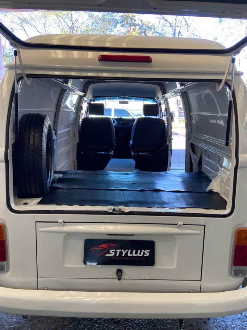 KOMBI 1.4 MI FURGÃO 8V FLEX 3P MANUAL - 2012 - ESTâNCIA VELHA