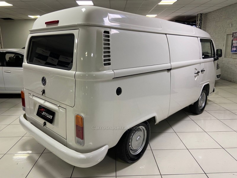 KOMBI 1.4 MI FURGÃO 8V FLEX 3P MANUAL - 2012 - ESTâNCIA VELHA