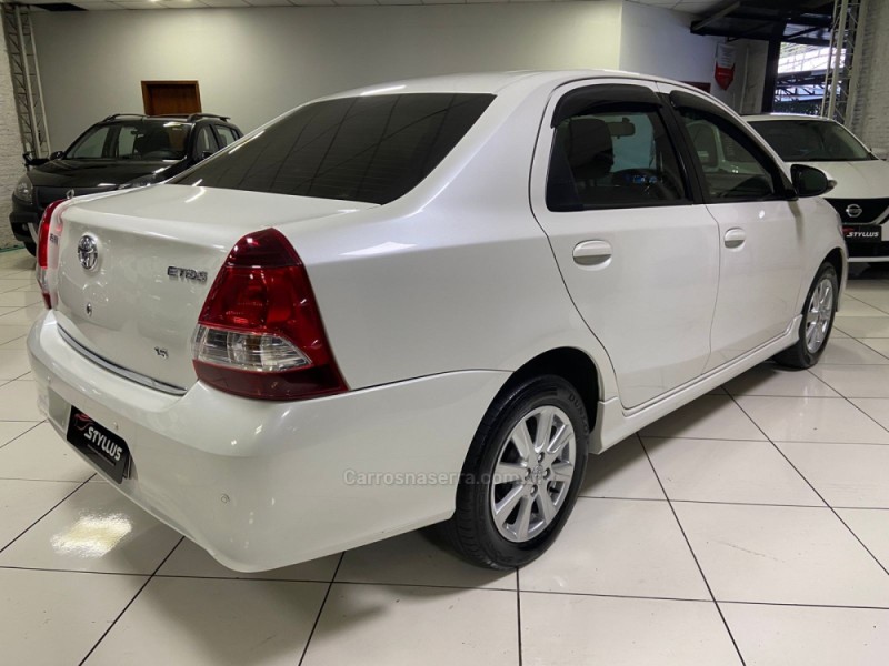 ETIOS 1.5 X PLUS 16V FLEX 4P AUTOMÁTICO - 2019 - ESTâNCIA VELHA